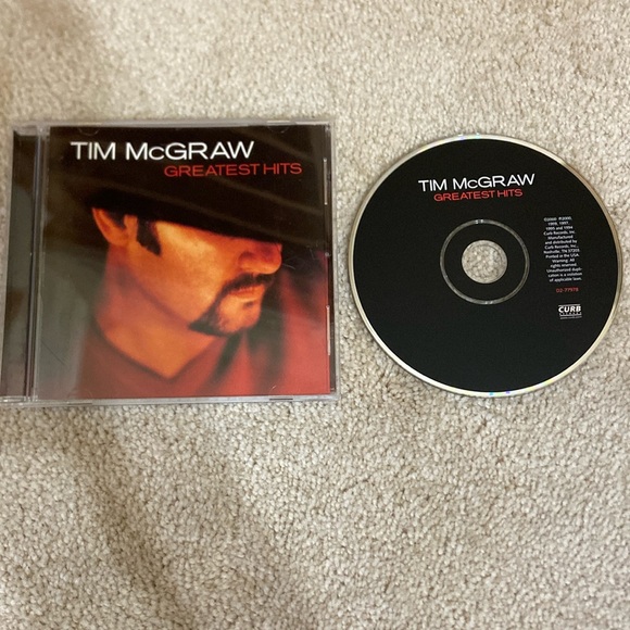 🔥5 for $5🔥 Tim McGraw Greatest Hits CD - Picture 1 of 5